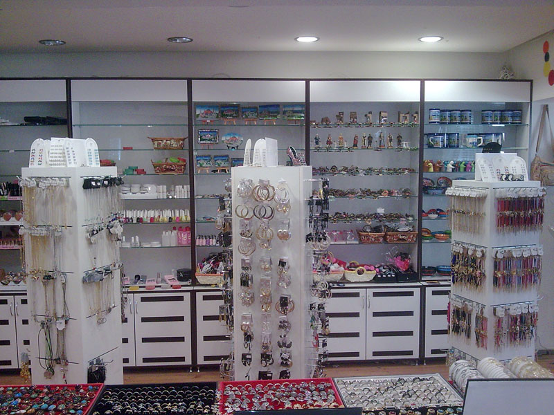 Bijuteri, takı, mücevherat standları